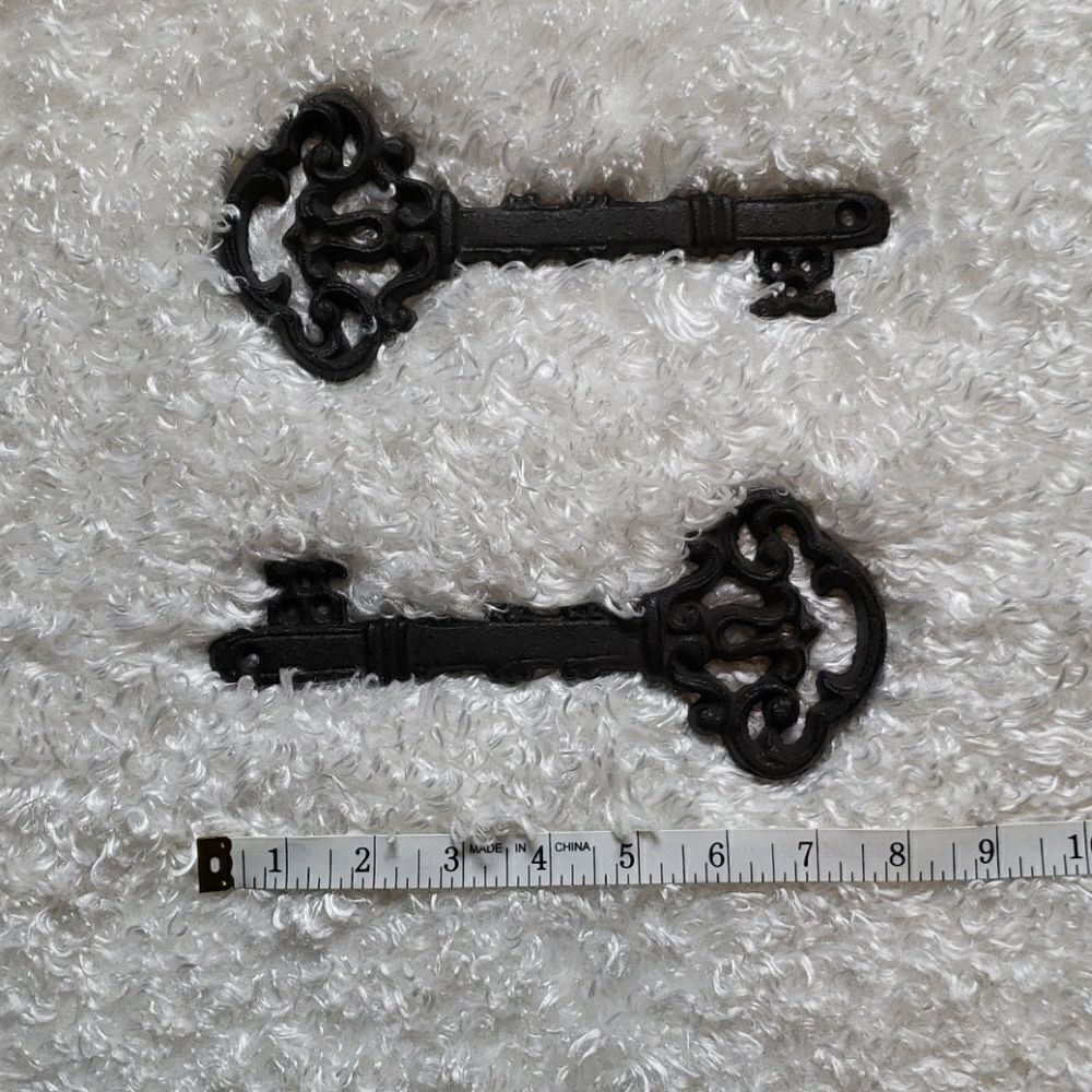 Antique Key decor bundle - Picture 3 of 8